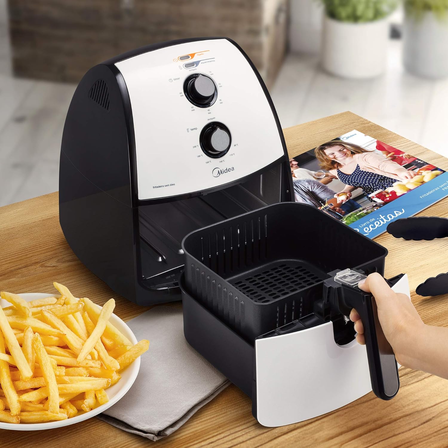 Fritadeira Airfryer Sem Óleo, 4L, Branco, 127V, Midea - Imagem 4
